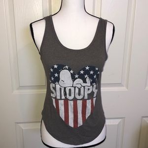 Snoopy scoop tank